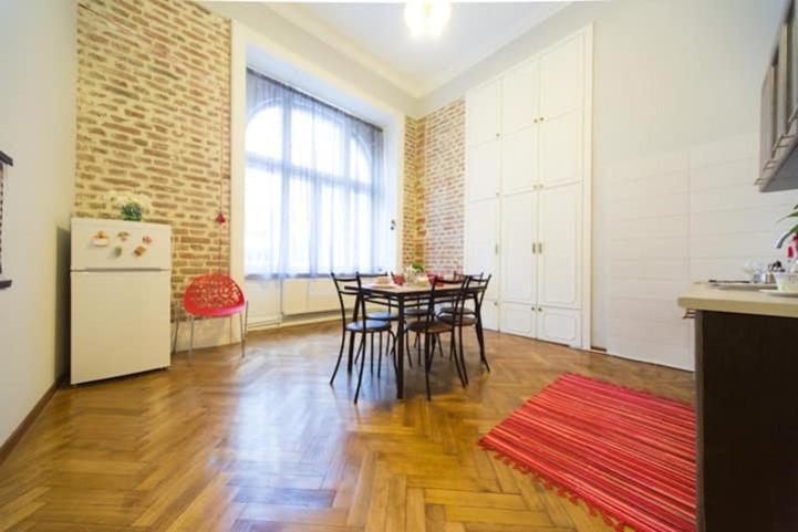 Apartment On Tabidze 3/5 Tbilisi Exteriör bild